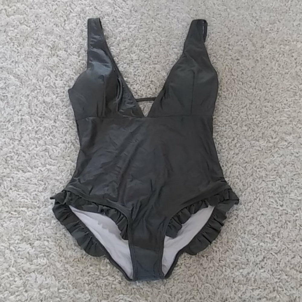 Cupshe Swimsuit.